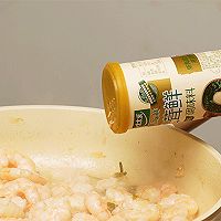 家常鲜食#杭帮龙井虾仁的做法图解4