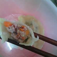 胡萝卜香菇饺子