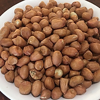 五香水煮花生米的做法图解1
