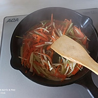 小炒三丝（茭白，芦笋，胡萝卜）的做法图解7