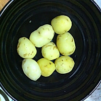 椒盐了个小土豆的做法图解1