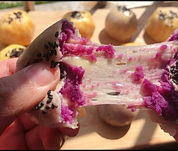 #换着花样吃早餐#手抓饼版---拉丝紫薯球的做法