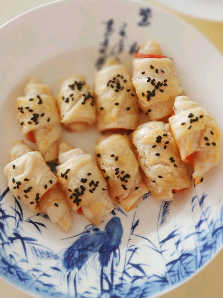 快手早餐，手抓饼卷烤肠的做法