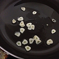 番茄金枪鱼芝士焗饭的做法图解2