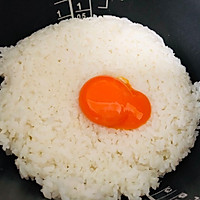 隔夜饭也能炒出新花样，蛋炒饭，全家都喜欢的做法图解2