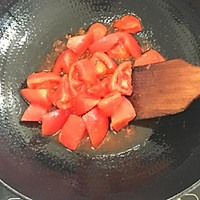 番茄烩金针菇的做法图解3