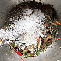 茄子辣椒鸡蛋饼的做法图解6