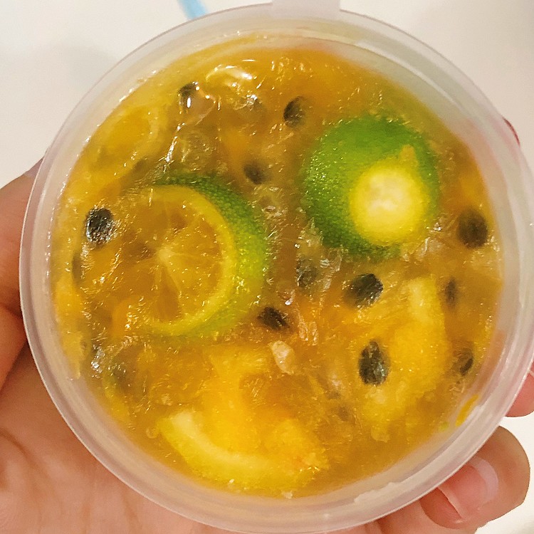 夏日美白饮品蜂蜜柠檬百香果的做法