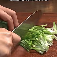 香菜炒牛肉的做法图解1