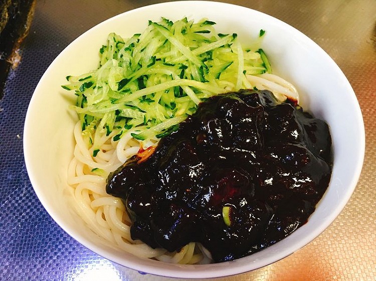 家常炸酱的做法