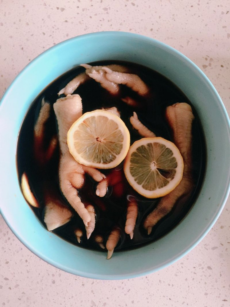 柠檬醋泡鸡爪的做法