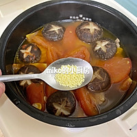 番茄玉米排骨汤的做法图解8