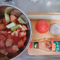 番茄牛腩和一个炖肉小秘方的做法图解1
