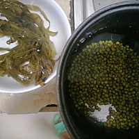菊花绿豆汤的做法图解1