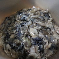 妈妈的味道｜海蛎子鲜肉萝卜丝饺子的做法图解1