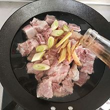 土豆炖排骨