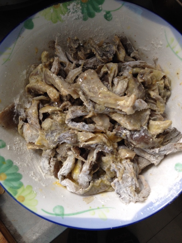 香酥椒盐蘑菇 美味赛炸肉的做法图解5