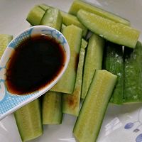 酸辣黄瓜条的做法图解6