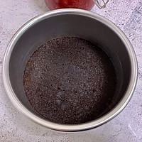 草莓酸奶慕斯蛋糕的做法图解3