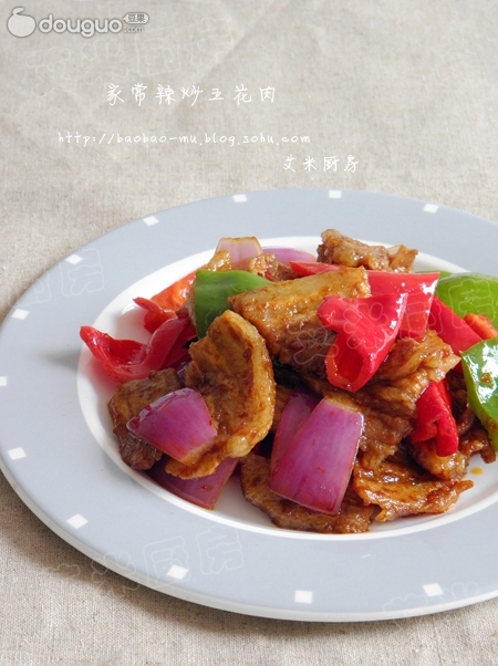 Stir fried pork with chili