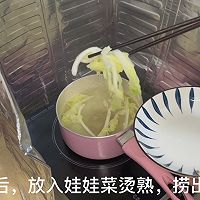 超好吃的丘比撒拉酱炒面的做法图解4