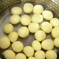 #让宝贝爱上每一顿饭#茄汁土豆球的做法图解5