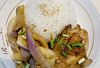 鸡腿排盖码饭的做法