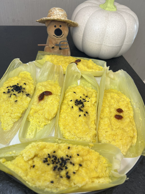 玉米粑粑（糍粑的粑，一声）