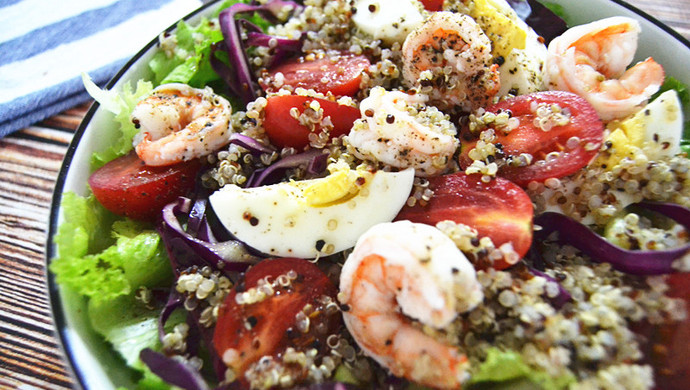 营养全面的藜麦蔬菜沙拉，这一碗就够了