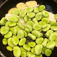 葱烧蚕豆的做法图解4