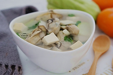 豆腐芋头海蛎子汤的做法