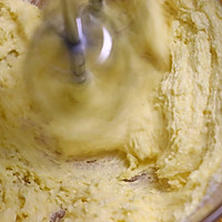 #巨下饭的家常菜#巧克力冰皮月饼：乳香四溢的奶黄馅儿的做法图解13