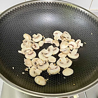 黑椒芦笋炒蘑菇，素菜也能好吃到飞起的做法图解5