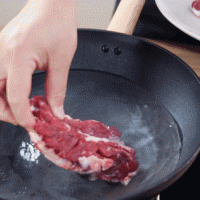 一碗热腾腾的面就能温暖你——红烧牛肉面的做法图解1