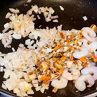 咖喱海鲜炒饭的做法图解6