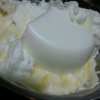 8寸戚风蛋糕的做法图解3