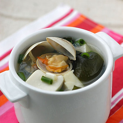 海带豆腐蛤蜊汤
