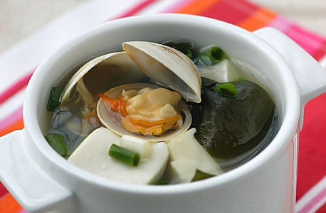 海带豆腐蛤蜊汤的做法