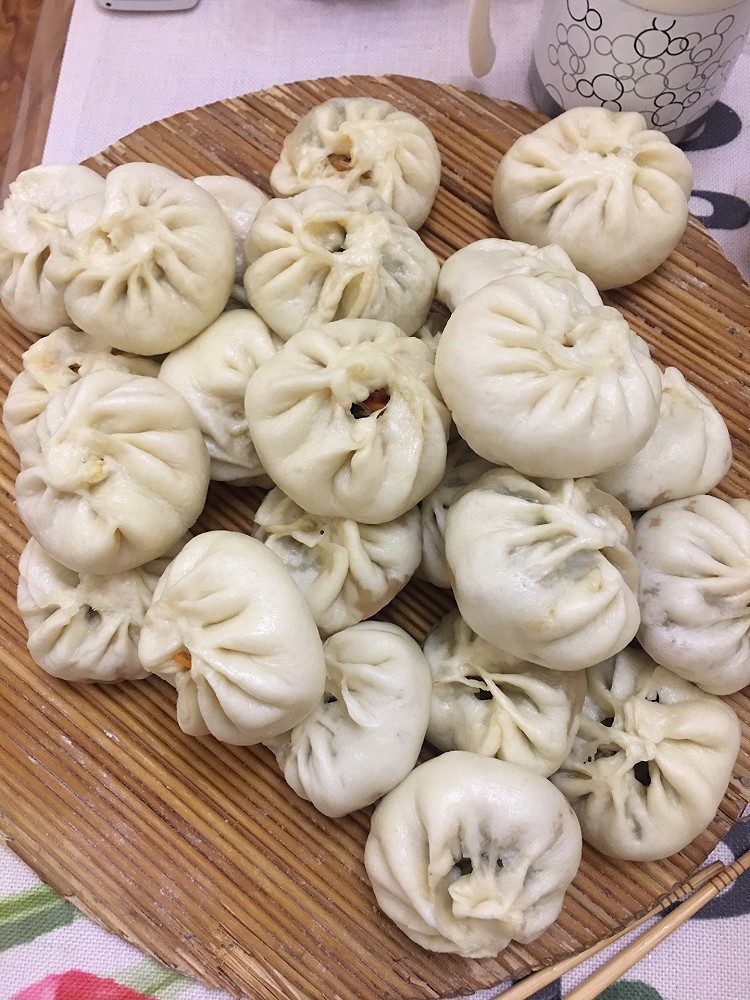 胡萝卜虾皮粉丝素包的做法
