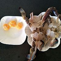 咸蛋黄焗螃蟹的做法图解1