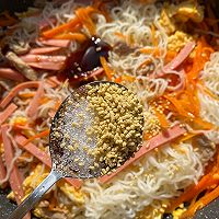 #感恩节烹饪挑战赛#香炒米线的做法图解9