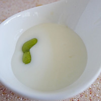 鲜虾牛油果沙拉的做法图解4