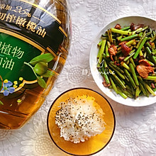 感恩家人-蒜苗炒肉