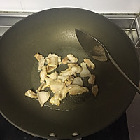 土豆焖鸡上班族的周末大餐的做法图解1