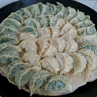 金针菇饺子