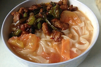 青椒煎肉西红柿面