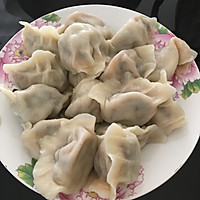芹菜精肉木耳水饺的做法图解5