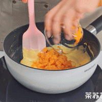 咸蛋黄金沙酱排包的做法图解7