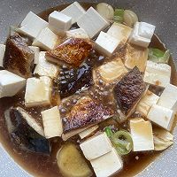 #秋天的第一条挪威青花鱼#挪威青花鱼柳炖豆腐的做法图解7
