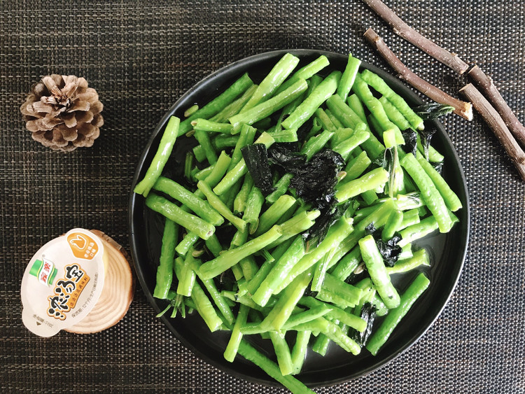 风味独特的紫苏炒豆角的做法